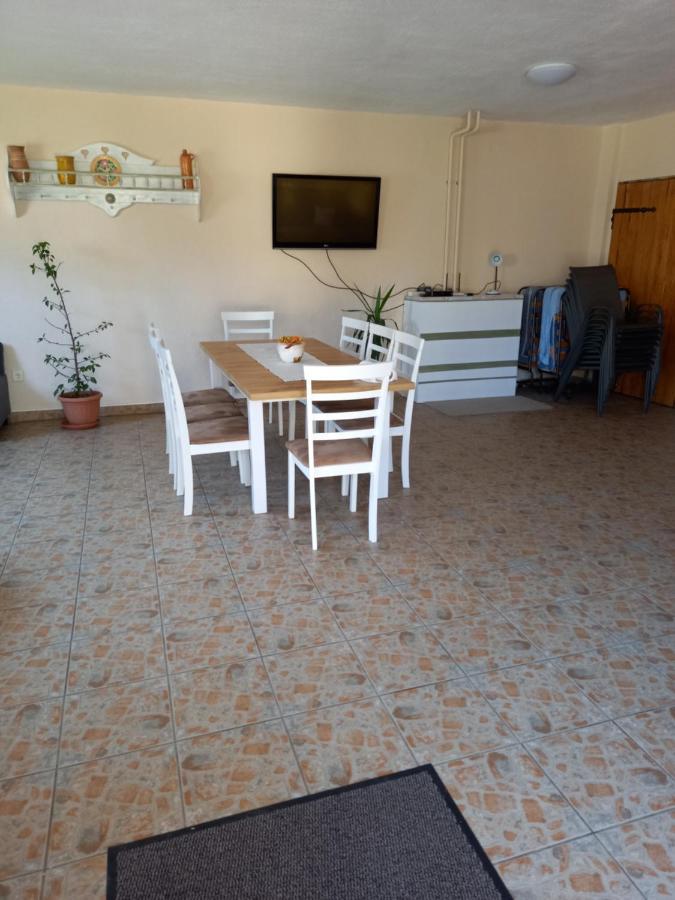 Burai Vendeghaz Hotel Villany Ngoại thất bức ảnh